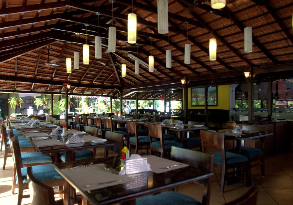Colonia Santa Maria Hotel Baga Exterior photo