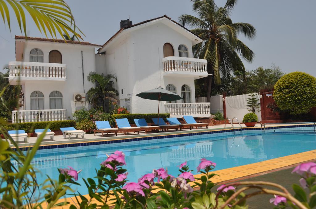 Colonia Santa Maria Hotel Baga Exterior photo