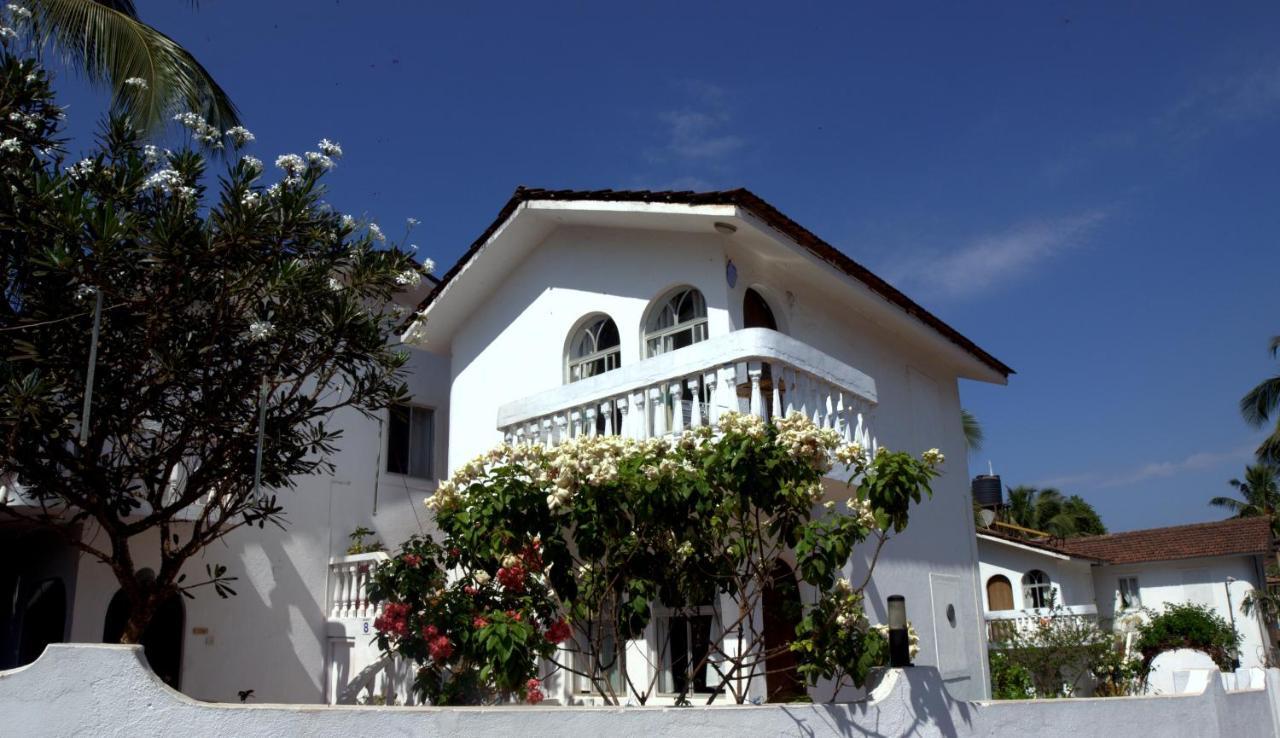 Colonia Santa Maria Hotel Baga Exterior photo
